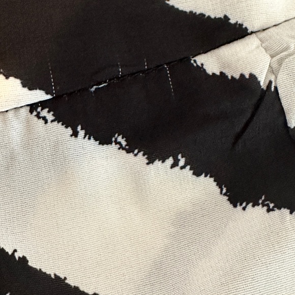 Pretty‎ Little Thing Zebra Pants - Picture 10 of 11